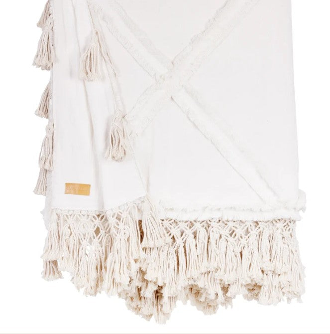 Bali Summer Hand-Tufted Coverlet – Natural Ivory