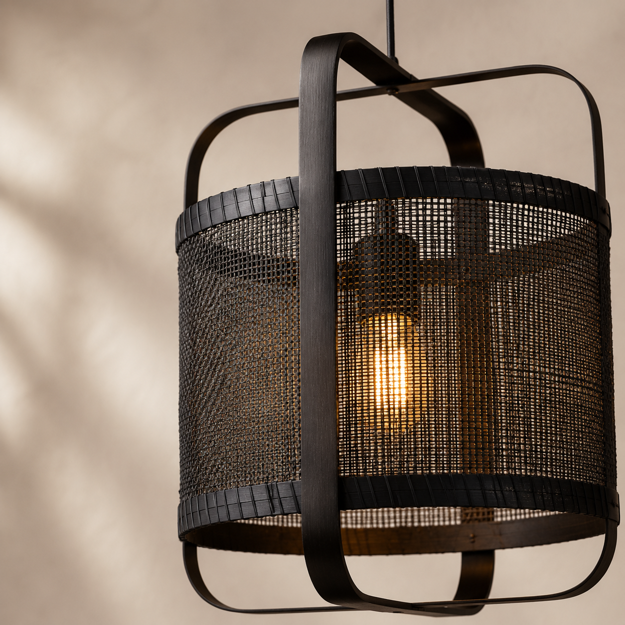 Raymond Black Bamboo Pendant Lamp – Sustainable Handwoven Lighting